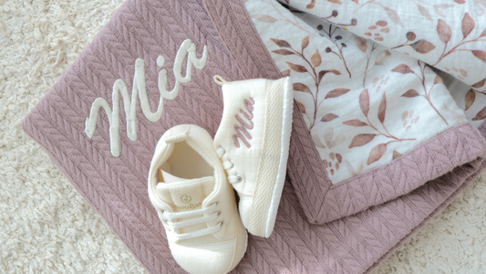 Personalized Baby Gift Set Waffle Blanket & Muslin Baby Shoes Handmade Soft Sole – Rose