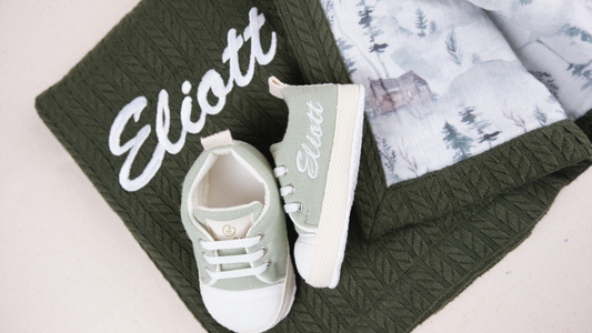 Personalized Baby Gift Set Waffle Blanket & Muslin Baby Shoes Handmade Soft Sole – Dark Green