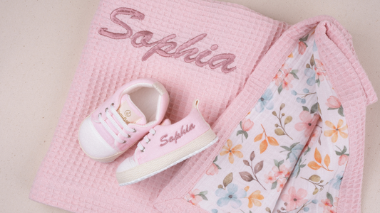 Personalized Baby Gift Set Waffle Blanket & Muslin Baby Shoes Handmade Soft Sole – Pink