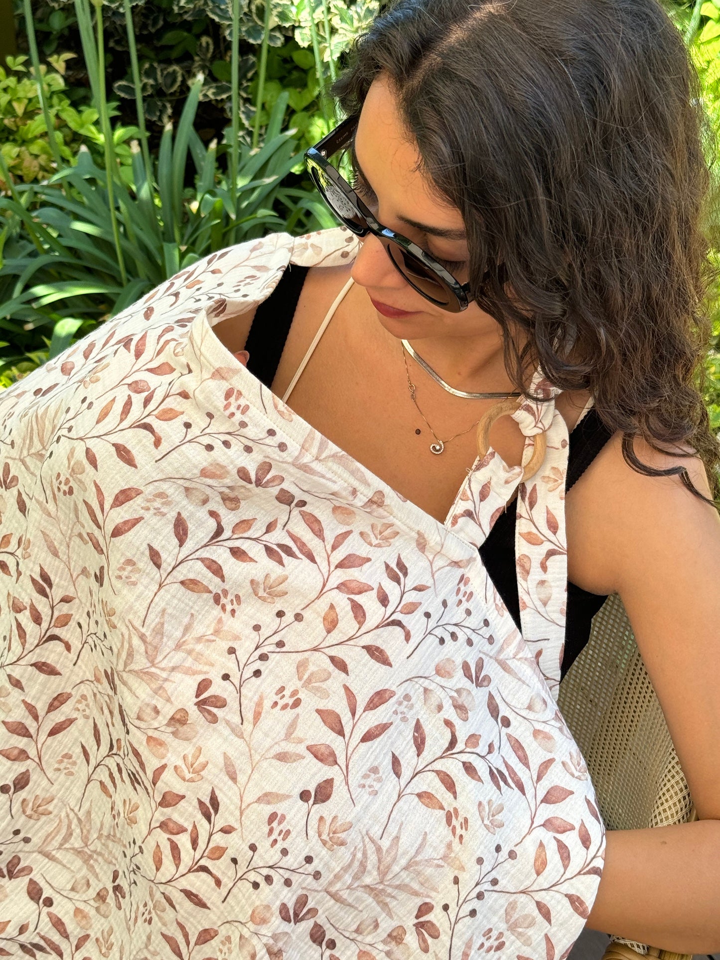 Nursing Cover for Baby Breastfeeding & Pumping, Muslin Double Gauze Cotton, Breast Feeding Apron Shawl Breathable Wire