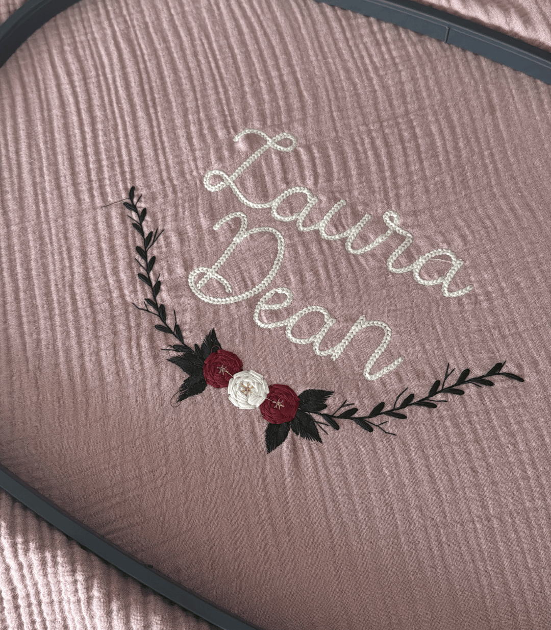 baby blanket with name embroidery by Mouliss personalized