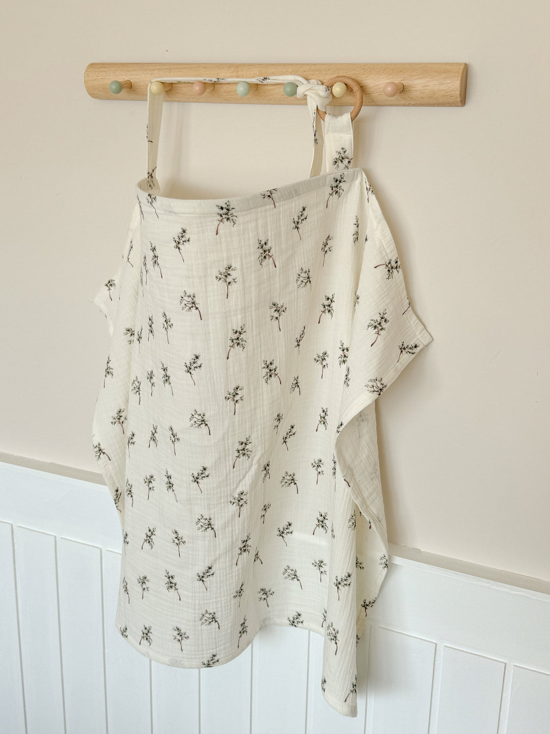 Mouliss hung on wall display (image 5)