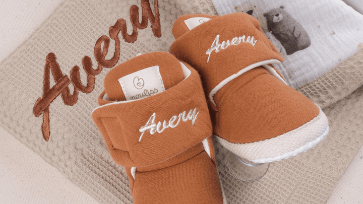 Mouliss Terracotta muslin personalized baby booties — styling photo 7