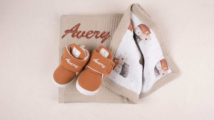 Mouliss Brown personalized baby gift set — styling photo 3
