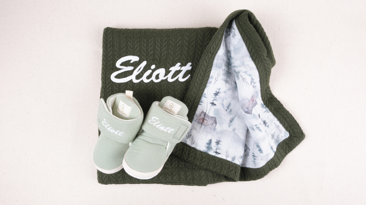 Mouliss Dark Green personalized baby gift set — styling photo 2