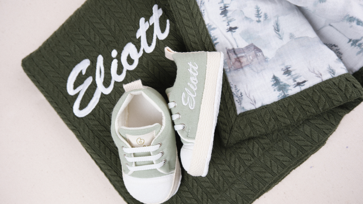 Mouliss Dark Green personalized baby gift set — styling photo 2