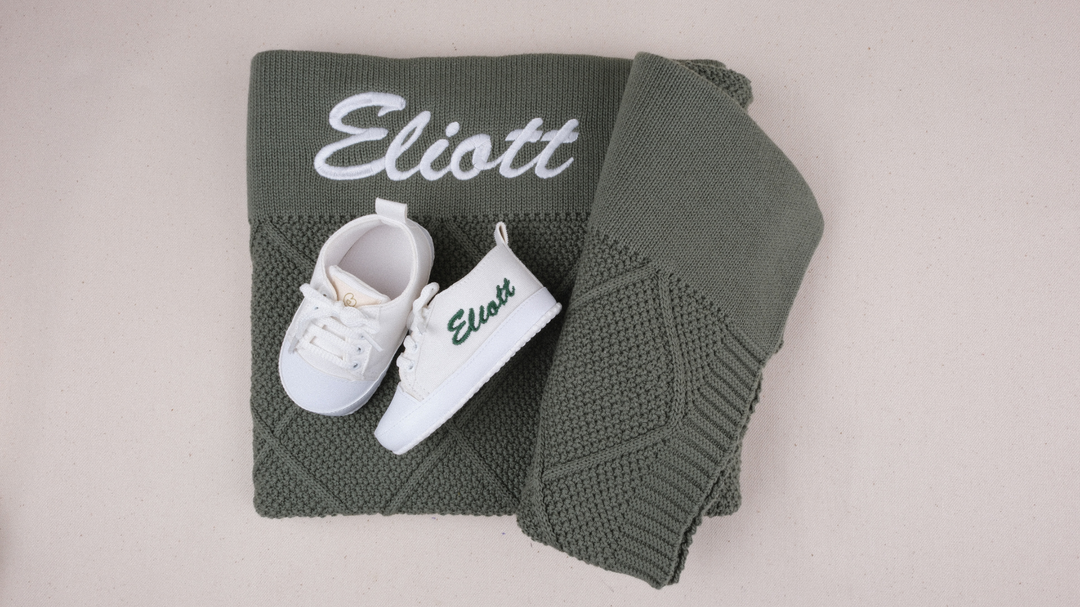 Mouliss Green personalized baby gift set — styling photo 3