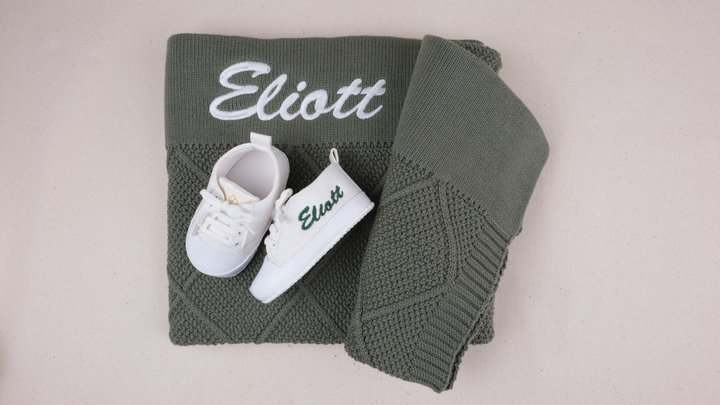 Mouliss Green personalized baby gift set — styling photo 3