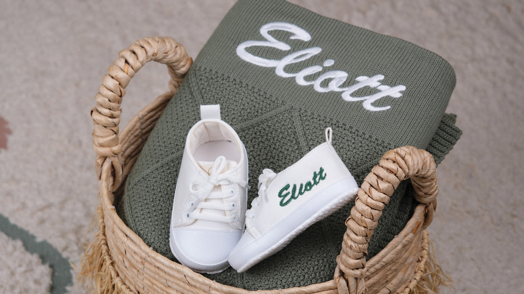 Mouliss Green personalized baby gift set — styling photo 1