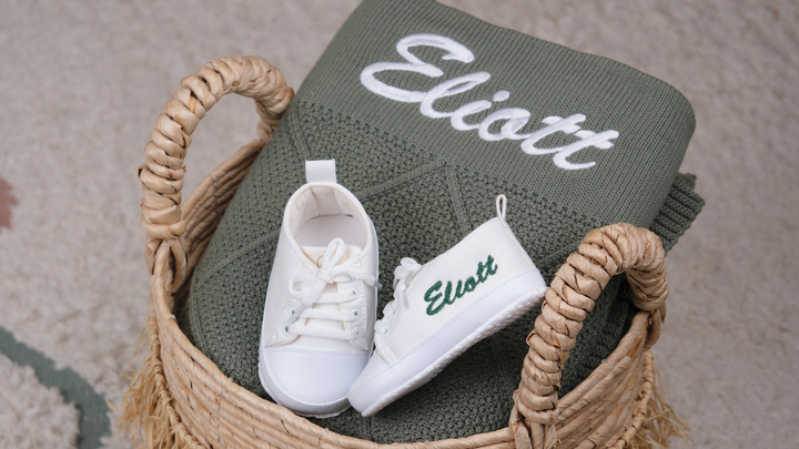 Mouliss Green personalized baby gift set — styling photo 1
