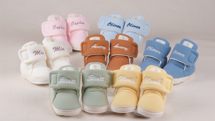 Mouliss Cream muslin personalized baby booties — styling photo 5