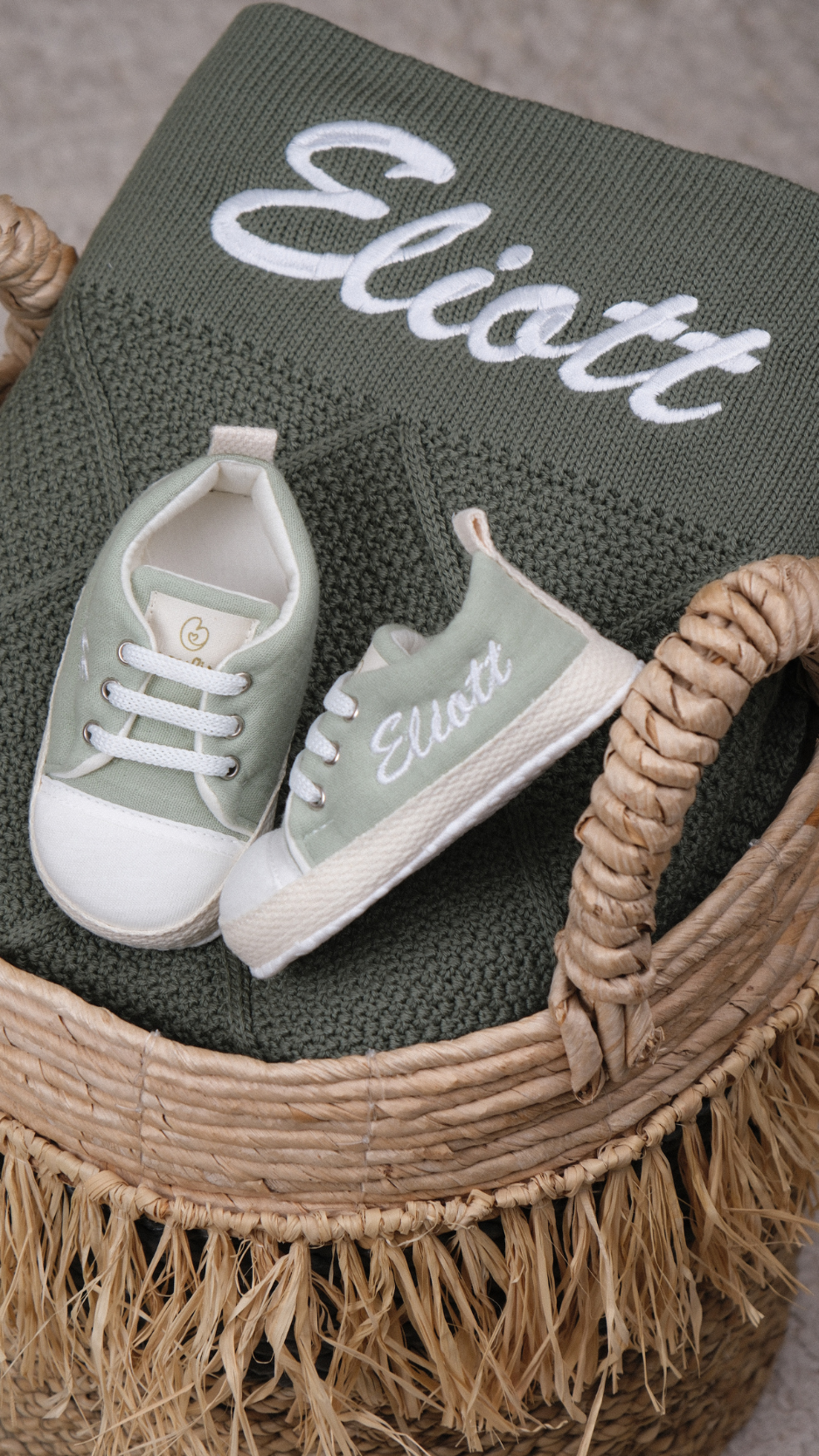 Mouliss Green personalized baby gift set — styling photo 4