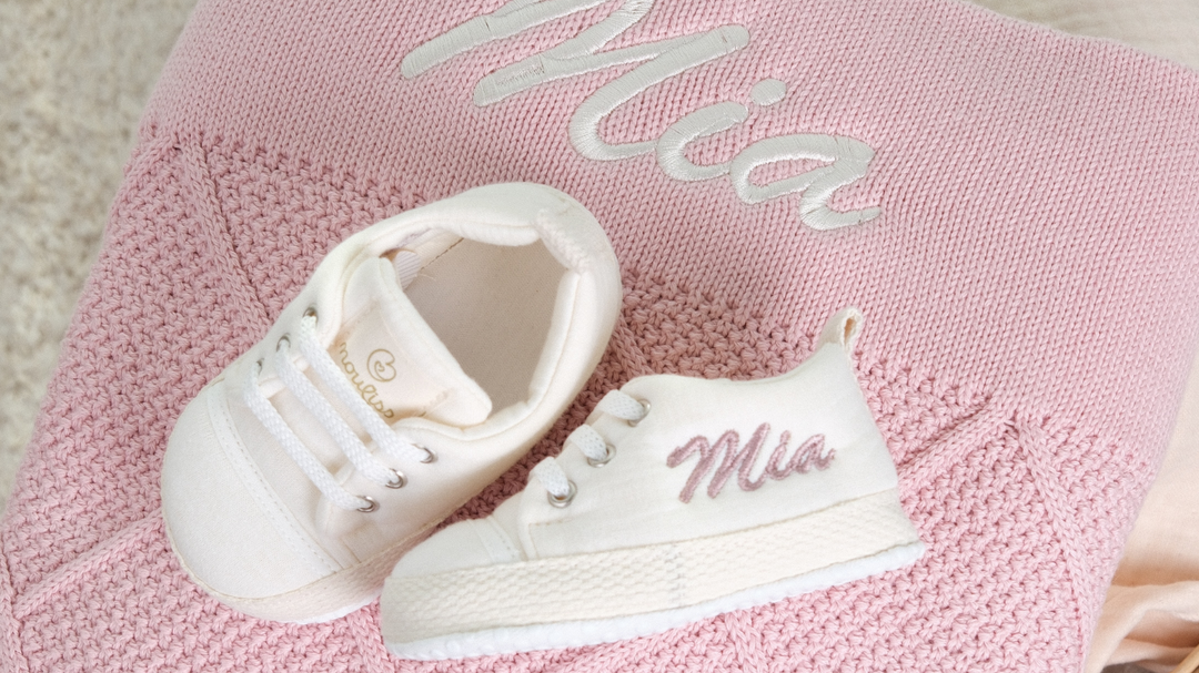 Mouliss Cream muslin personalized baby shoes — styling photo 3