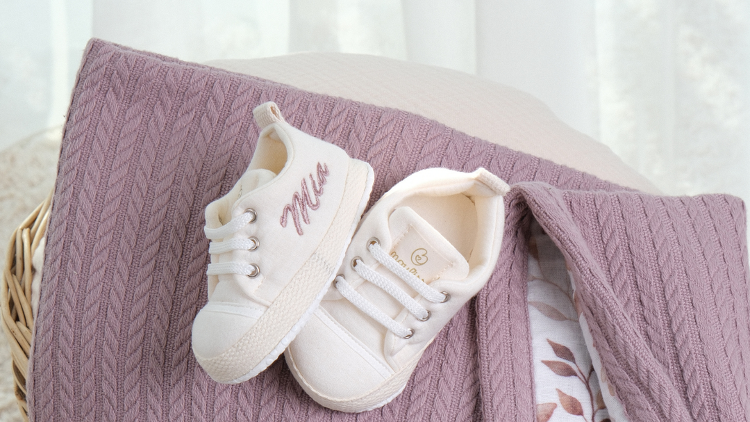 Mouliss Cream muslin personalized baby shoes — styling photo 4