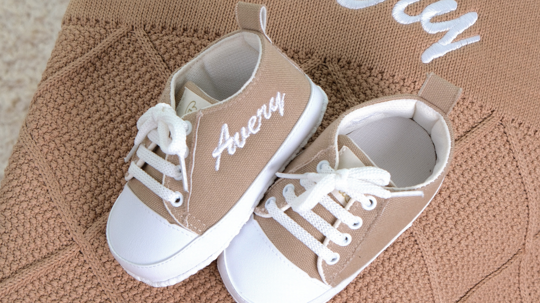 Mouliss Beige muslin personalized baby shoes — styling photo 4