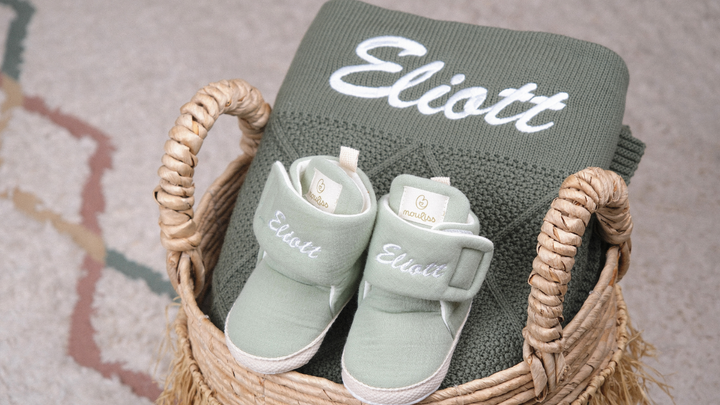 Mouliss Green personalized baby gift set — styling photo 4