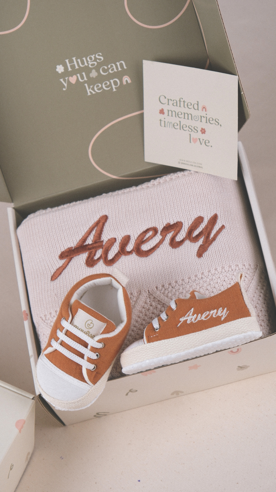 Mouliss Cream personalized baby gift set — styling photo 4