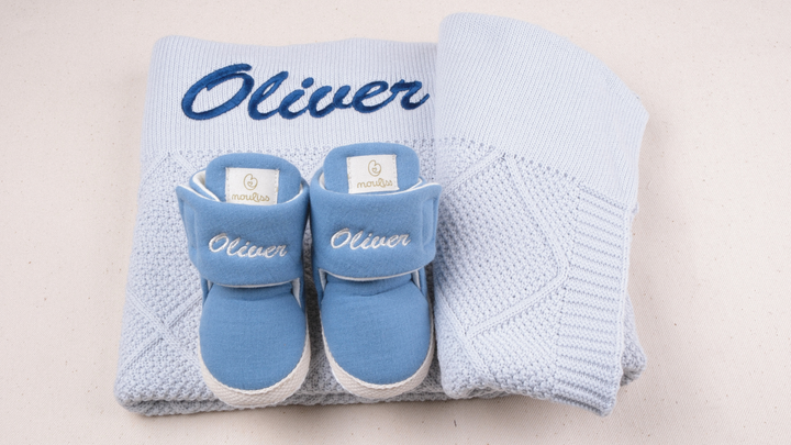 Mouliss Blue personalized baby gift set — styling photo 1