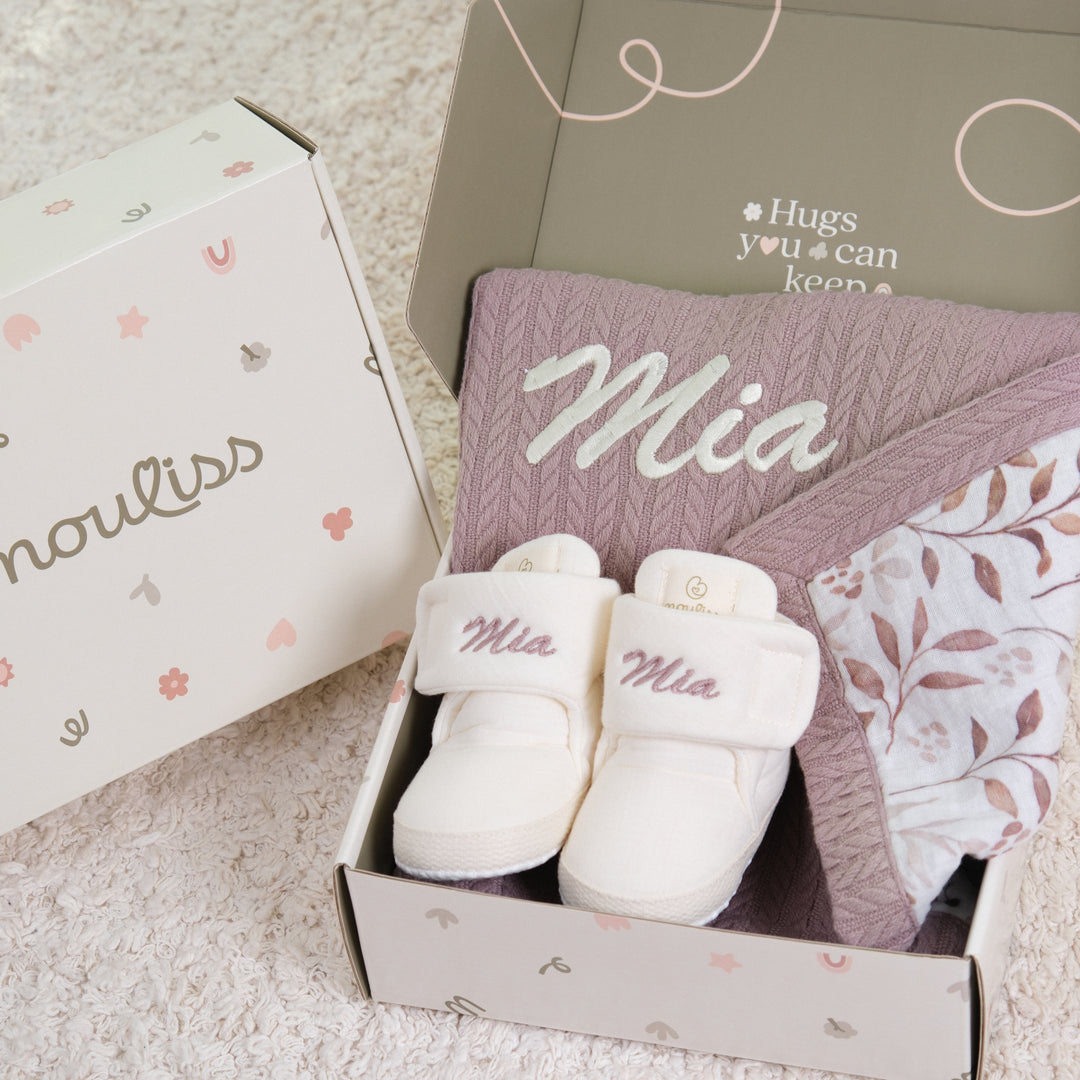 Mouliss Cream muslin personalized baby booties — styling photo 3