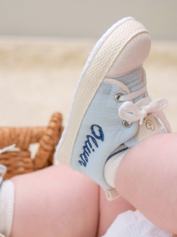 Mouliss personalized blue baby shoes with embroidered name, baby booties